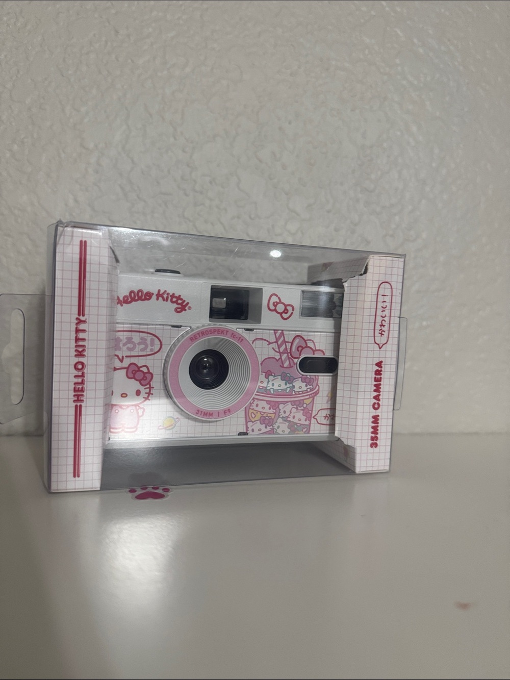 Sanrio HeLLO KiTTY Strawberry Milk Shake 35mm Film Camera Limited Edition - NEW